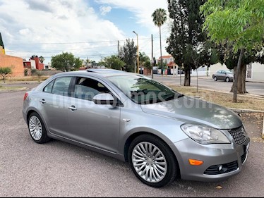 Suzuki Kizashi GLX Aut usado (2011) color Gris precio $150,000