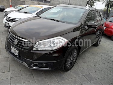 foto Suzuki S-Cross GLX Aut usado (2015) color Café precio $205,000