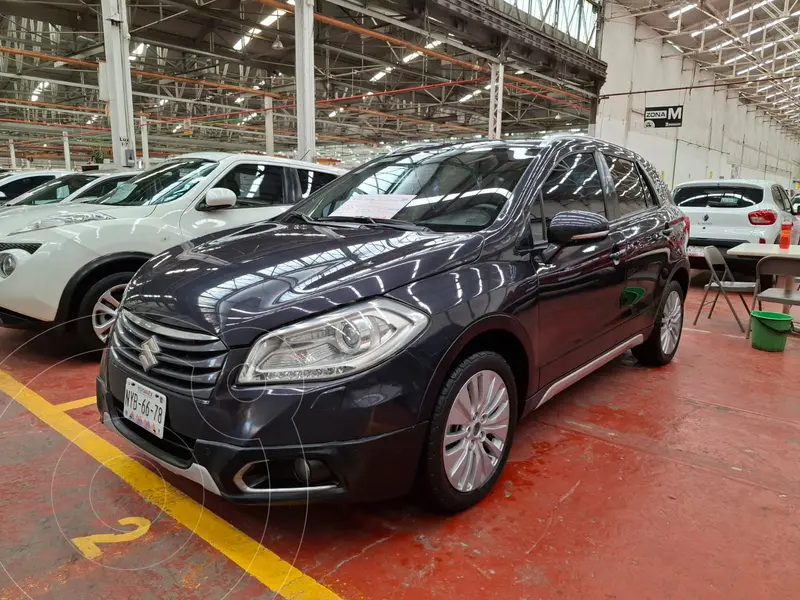 Foto Suzuki S-Cross GLX Aut usado (2014) color Purpura precio $178,000