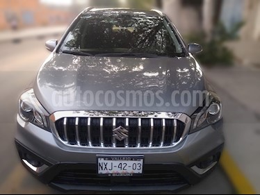 Suzuki S-Cross Turbo Aut usado (2019) color Plata Mercurio precio $350,000