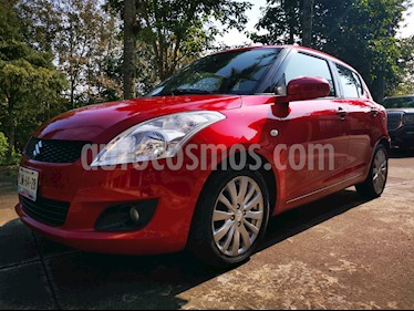 foto Suzuki Swift GLS usado (2013) color Rojo Rock precio $112,500