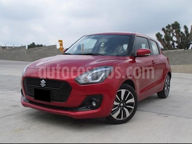 foto Suzuki Swift GLX usado (2019) color Rojo precio $244,000