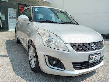 Suzuki Swift GLS Aut usado (2015) color Plata Instrumental precio $135,000