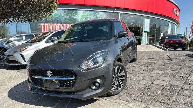 Foto Suzuki Swift GLX usado (2022) color Gris precio $289,000