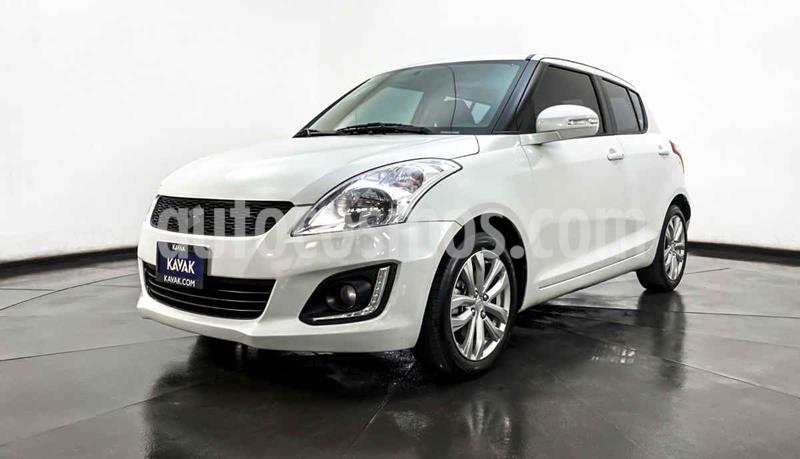 Suzuki Swift GLX usado (2016) color Blanco precio $177,999