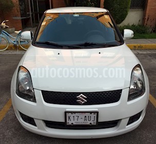 foto Suzuki Swift 1.5L Edición Aniversario usado (2011) color Blanco precio $105,000