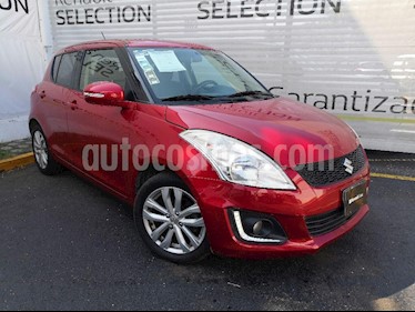 Suzuki Swift GLX Aut usado (2015) color Rojo Rock precio $158,000