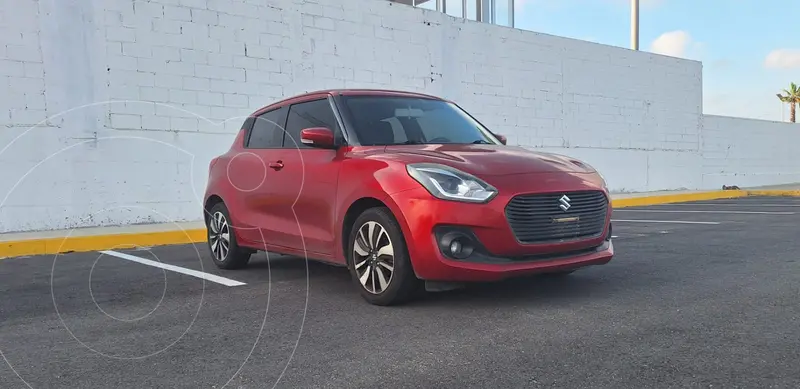 Foto Suzuki Swift GLX Aut usado (2020) color Rojo precio $230,000