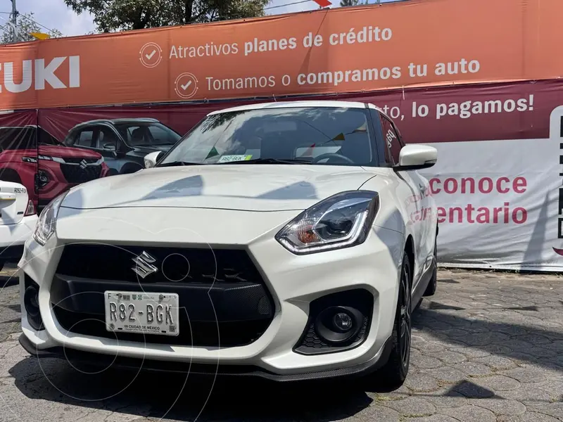 Foto Suzuki Swift GLS usado (2022) color Blanco precio $295,000