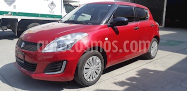 Foto Suzuki Swift GA usado (2017) color Rojo Rock precio $169,900