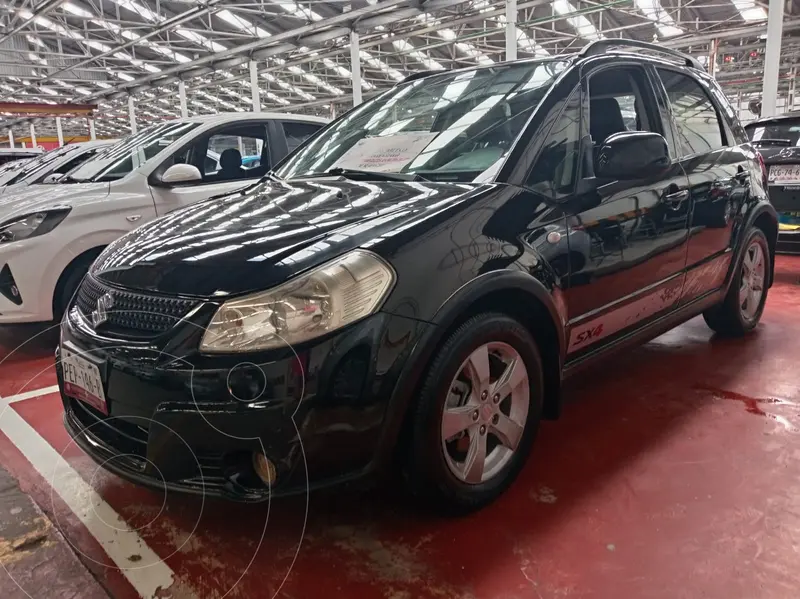 Foto Suzuki SX4 Sedan 2.0L Aut. usado (2011) color Negro precio $125,500