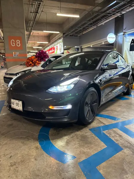 Foto Tesla Model 3 Autonomia Mayor AWD usado (2022) color Gris precio $580,000