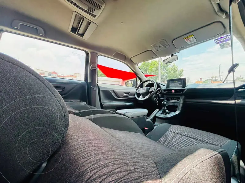 toyota avanza