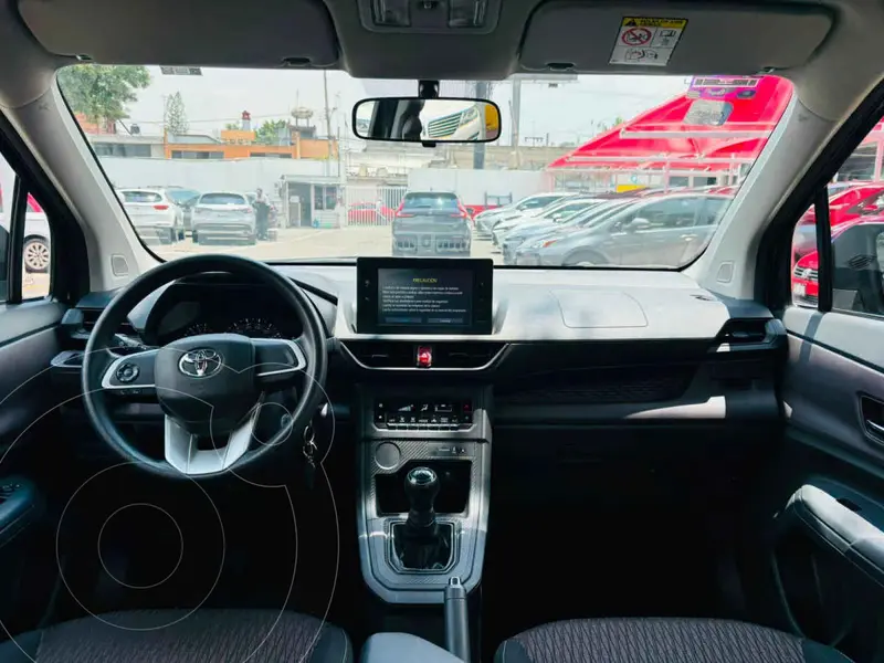 toyota avanza