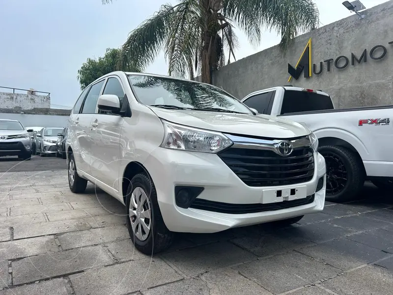 Foto Toyota Avanza LE usado (2019) color Blanco precio $238,000