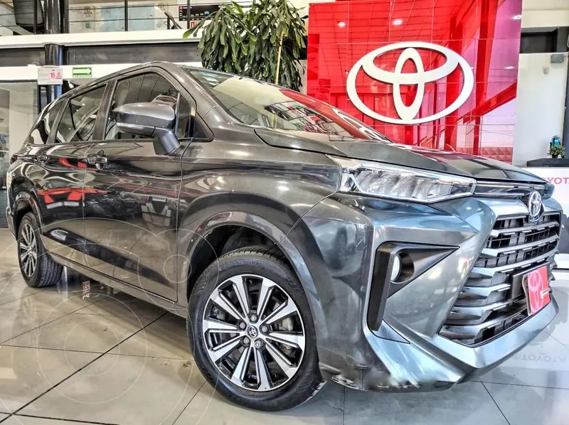 Foto Toyota Avanza XLE usado (2022) color Gris Oscuro financiado en mensualidades(enganche $133,342 mensualidades desde $5,728)