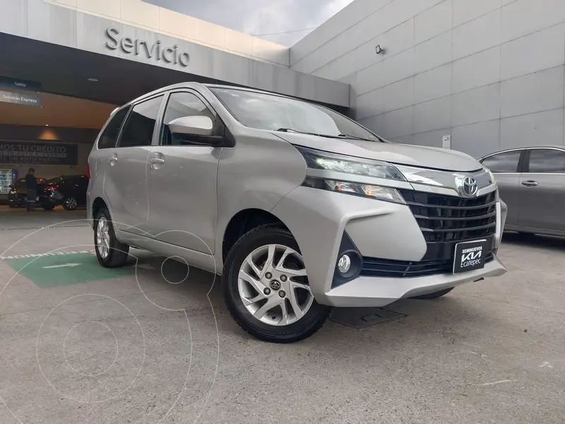 Foto Toyota Avanza XLE Aut usado (2020) color plateado precio $260,000