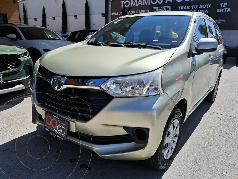 Foto Toyota Avanza LE Aut usado (2017) color Dorado precio $205,000