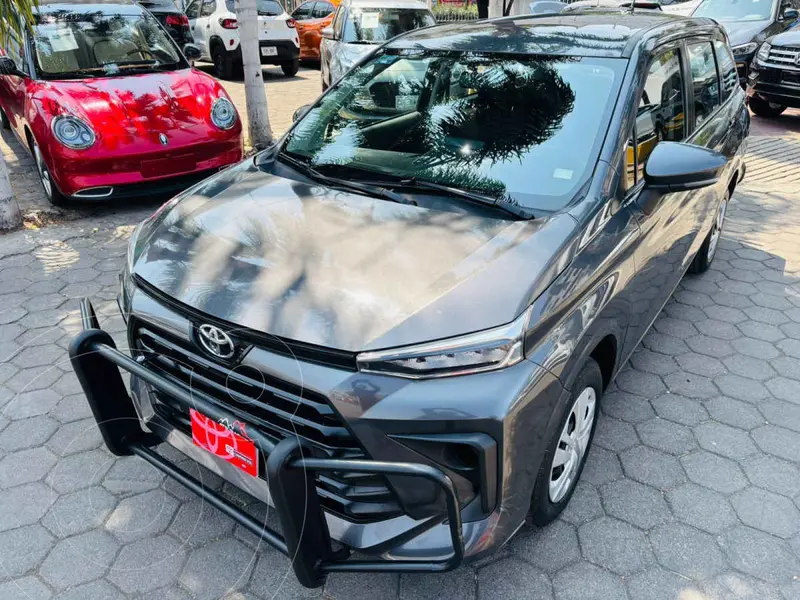 Foto Toyota Avanza LE usado (2023) color Gris financiado en mensualidades(enganche $87,881 mensualidades desde $7,806)