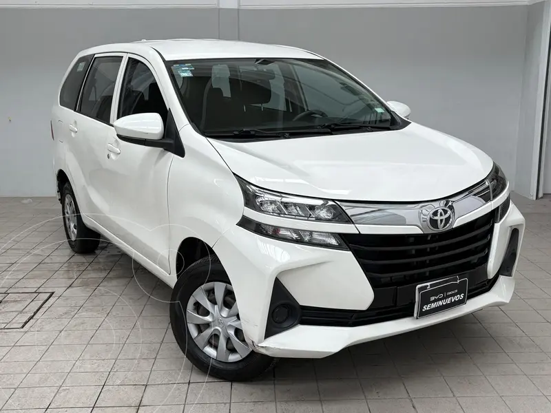 Foto Toyota Avanza LE usado (2021) color Blanco precio $269,800
