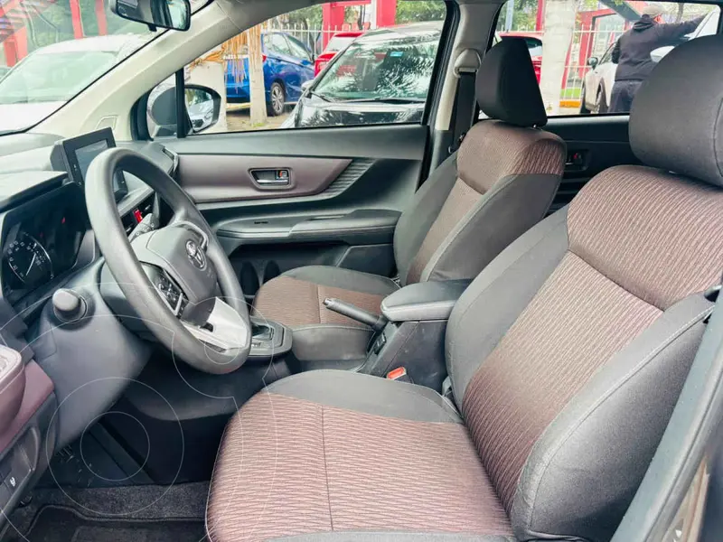 toyota avanza