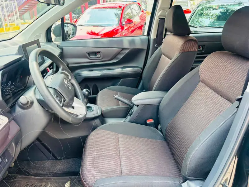toyota avanza