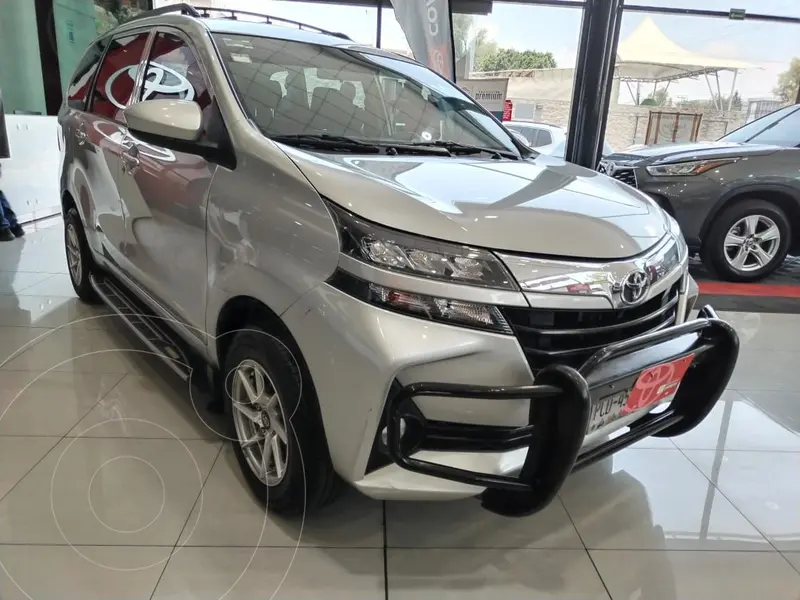Foto Toyota Avanza LE Aut usado (2021) color plateado precio $288,000
