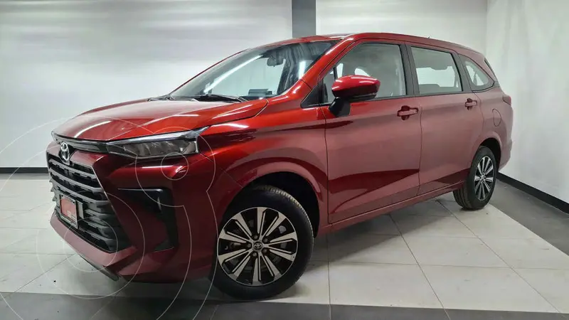 Foto Toyota Avanza XLE Aut usado (2024) color Rojo precio $368,000