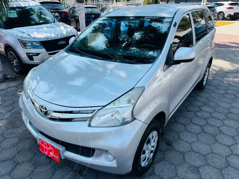 Foto Toyota Avanza Premium usado (2012) color Plata precio $157,000