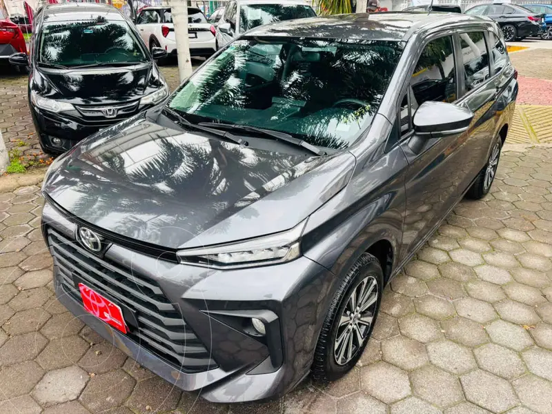 Foto Toyota Avanza XLE CVT usado (2026) color Gris financiado en mensualidades(enganche $104,006 mensualidades desde $9,238)