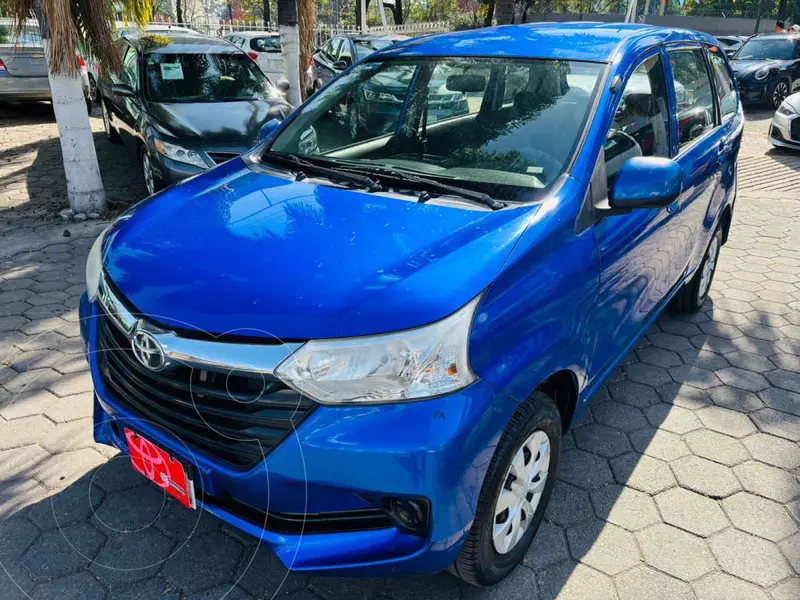 Foto Toyota Avanza Premium Aut usado (2017) color Azul precio $197,000
