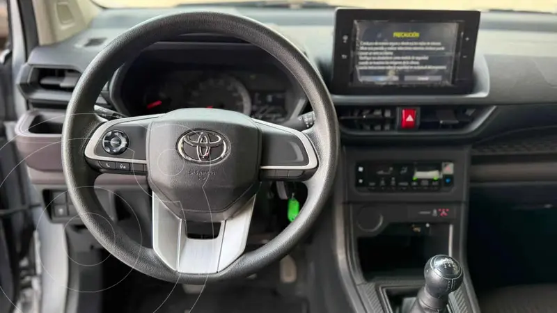 toyota avanza