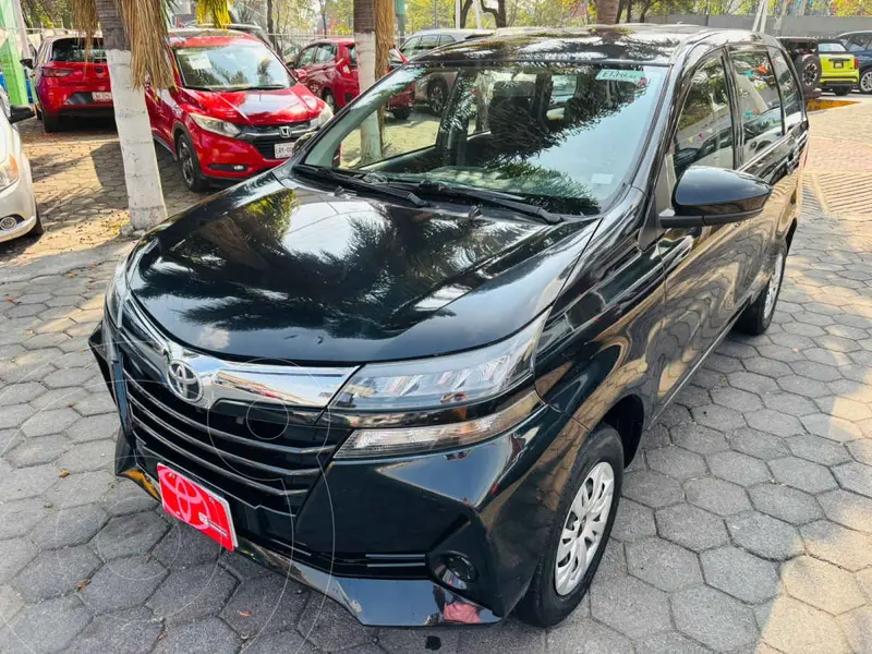 Foto Toyota Avanza LE usado (2021) color Negro precio $283,000