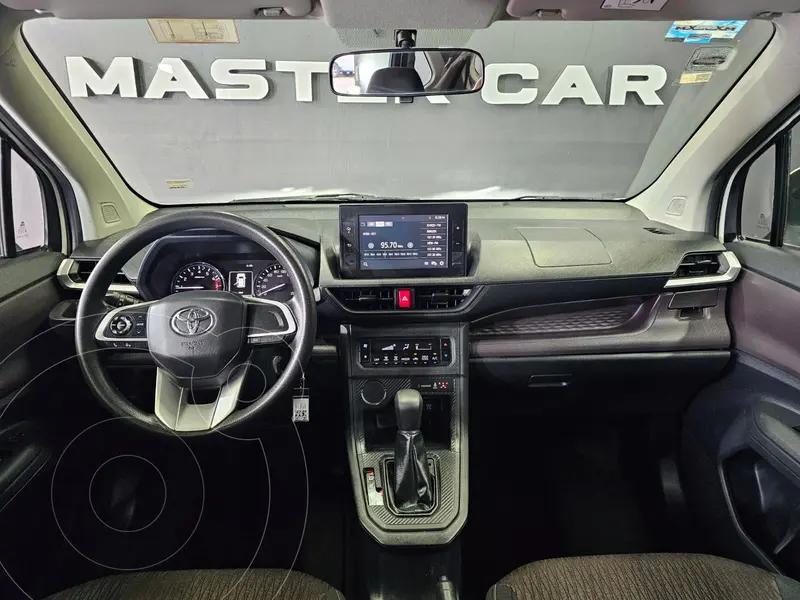 toyota avanza