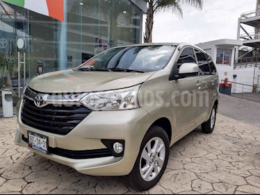 foto Toyota Avanza XLE Aut usado (2018) color Dorado precio $240,000