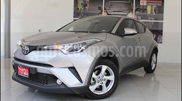 Foto Toyota C-HR 2.0L usado (2019) color Plata precio $340,000