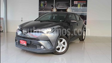 Toyota C-HR 4p CVT L4/2.0 Aut usado (2018) color Gris precio $330,000