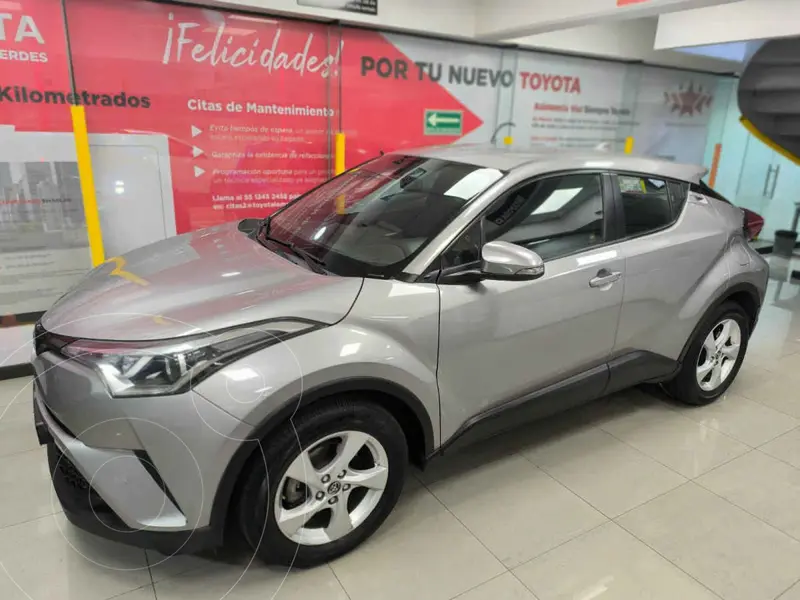 Foto Toyota C-HR 2.0L usado (2019) color Gris precio $335,000