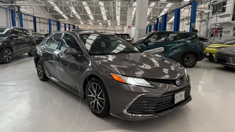 toyota camry-hev