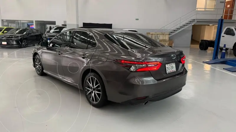 toyota camry-hev