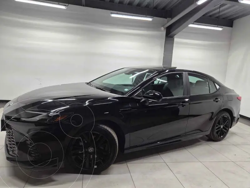 Foto Toyota Camry HEV XSE usado (2025) color Negro precio $658,300