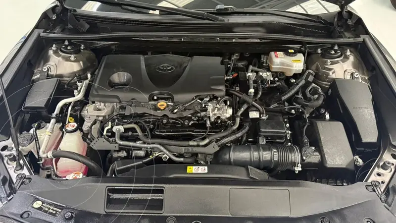 toyota camry-hev