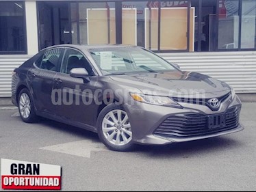 foto Toyota Camry 4p LE L4/2.5 Aut usado (2018) color Gris precio $335,000