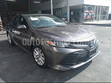 foto Toyota Camry 4p LE L4/2.5 Aut usado (2018) color Gris precio $328,000