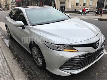 Toyota Camry 3.5 Aut nuevo color Blanco Perla precio u$s83.000