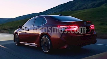foto Toyota Camry LE 2.5L nuevo color Rojo Metalizado precio $420,500
