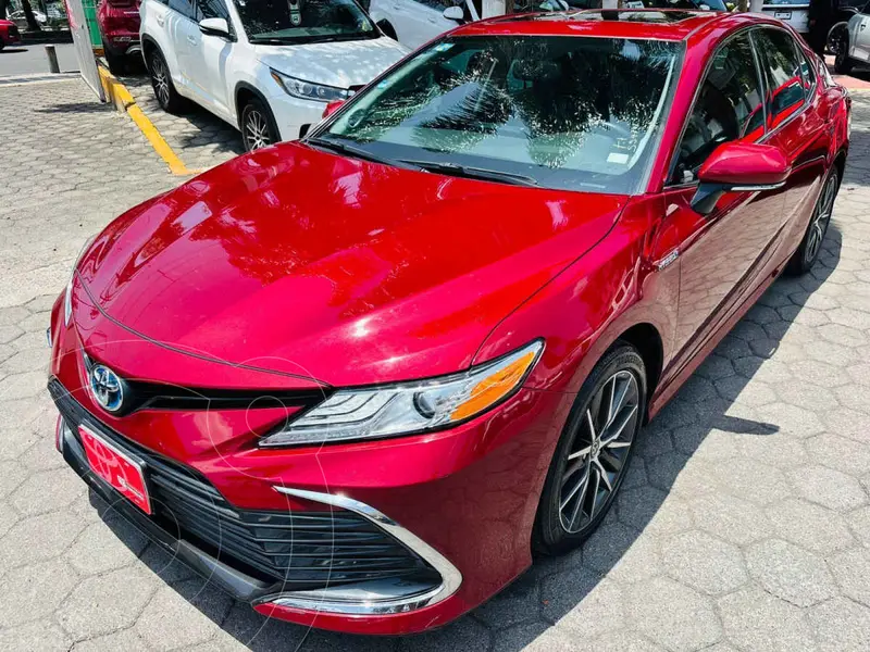 Foto Toyota Camry XLE 2.5L Navi usado (2021) color Rojo financiado en mensualidades(enganche $120,857 mensualidades desde $10,735)