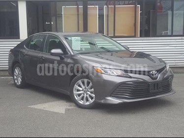 foto Toyota Camry 4P LE L4/2.5 AUT usado (2018) color Gris precio $308,000