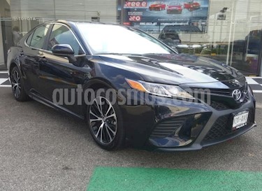 foto Toyota Camry 4p SE L4/2.5 Aut usado (2018) color Negro precio $360,000