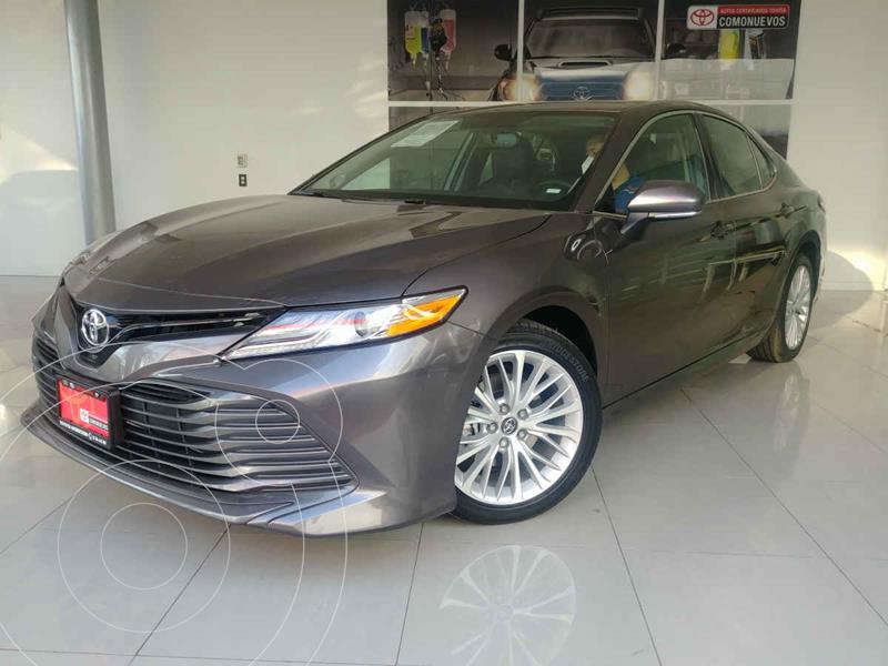 Foto Toyota Camry XLE 2.5L Navi usado (2020) color Gris precio $517,000